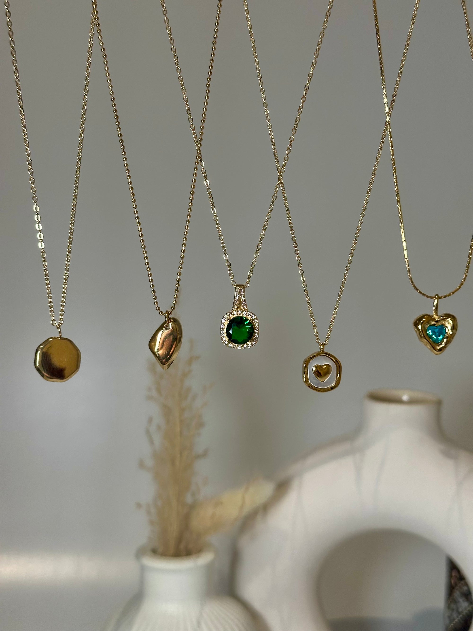 NECKLACE