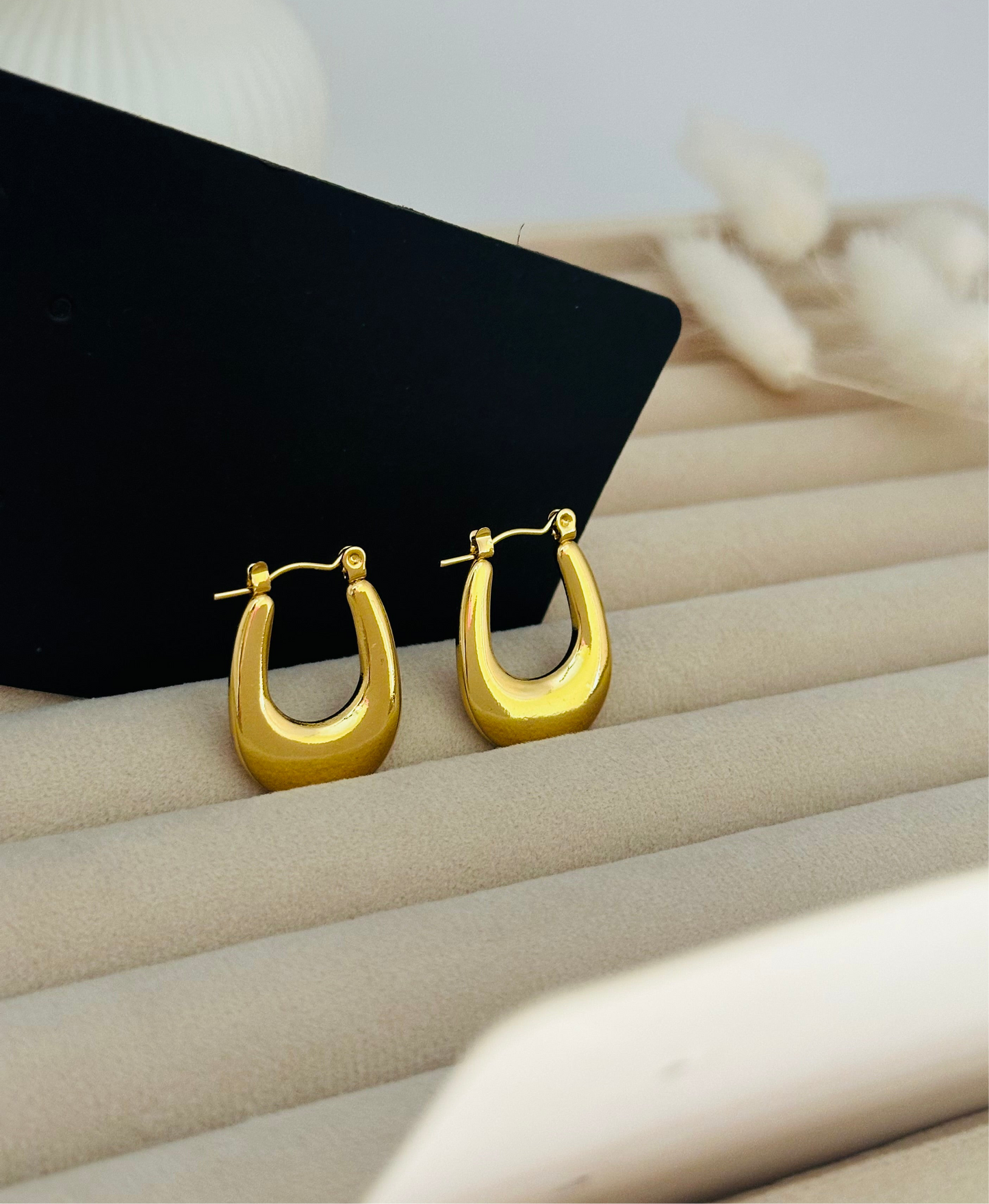 Smooth Oval Hoops