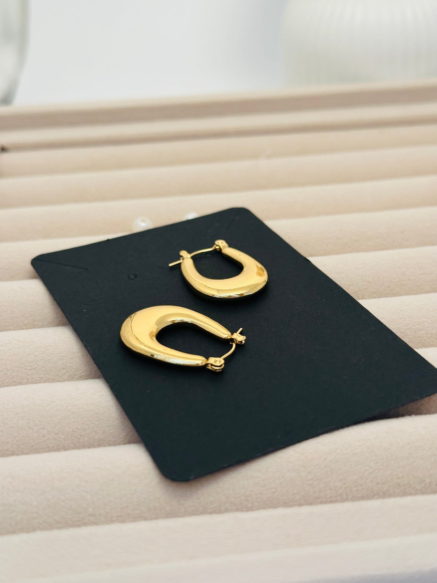 Smooth Oval Hoops