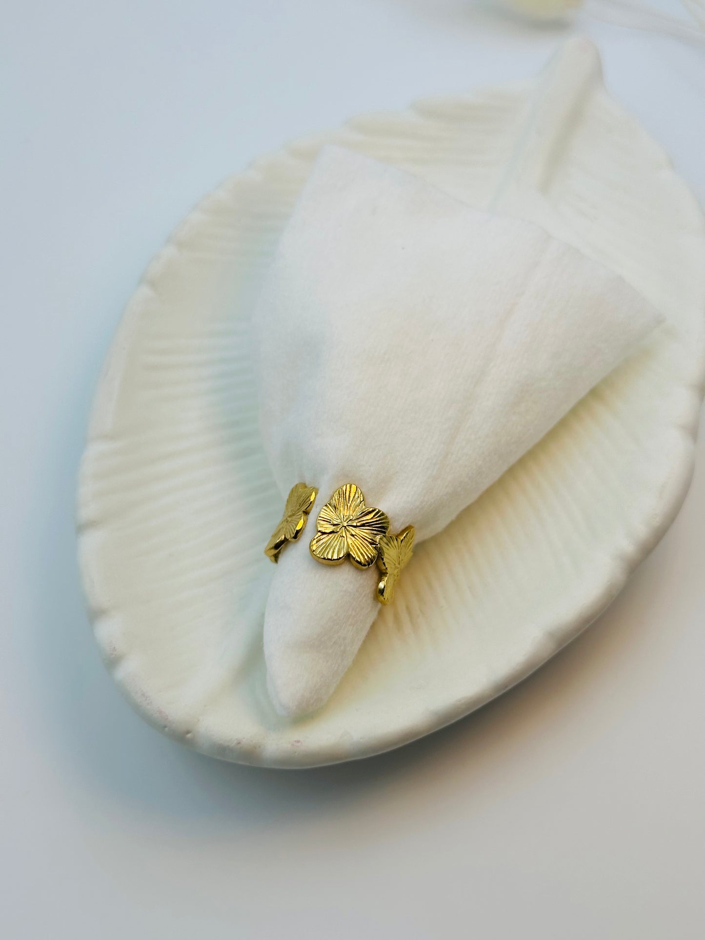 Flower Design Ring