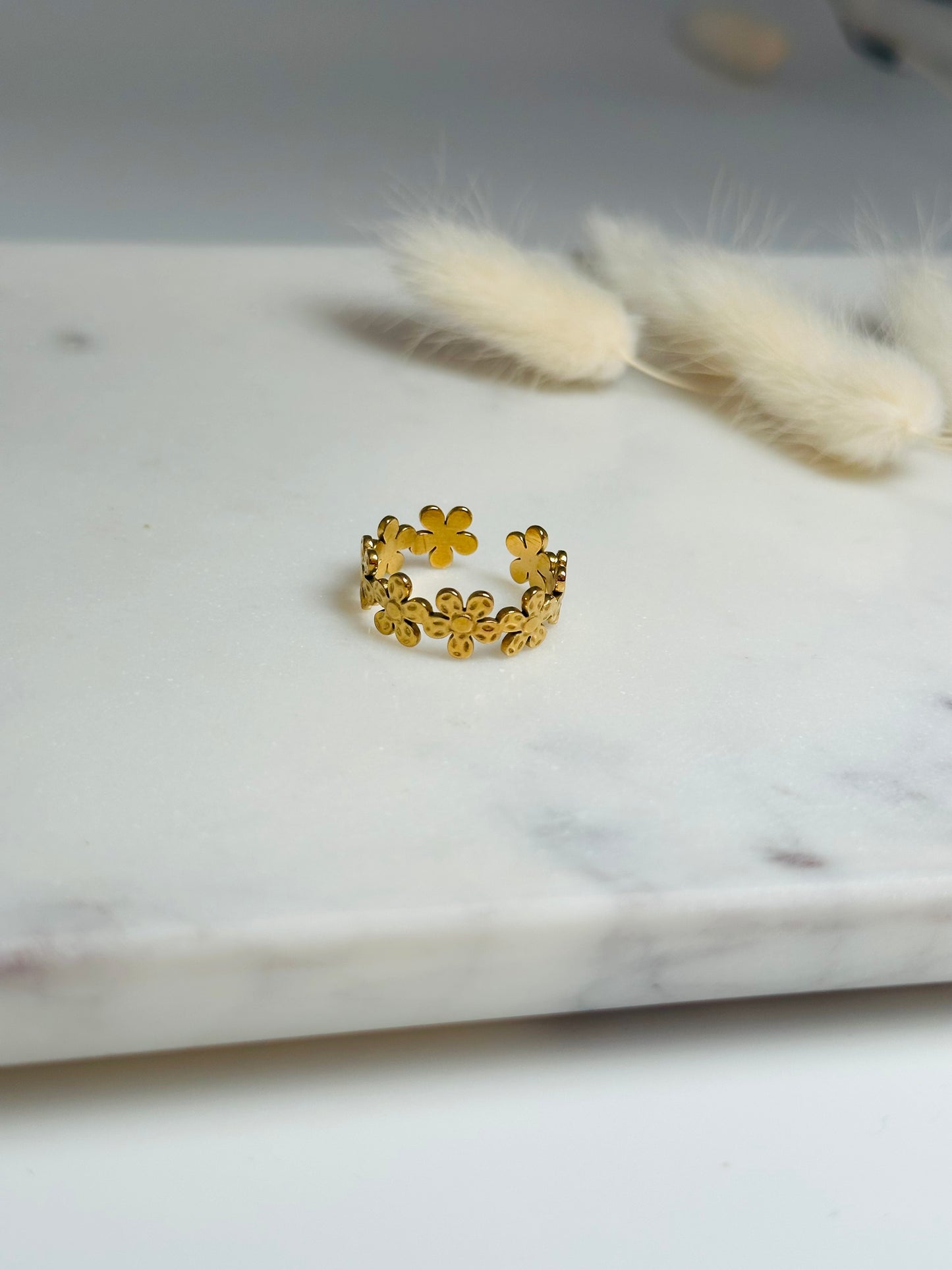 Flower-pattern ring