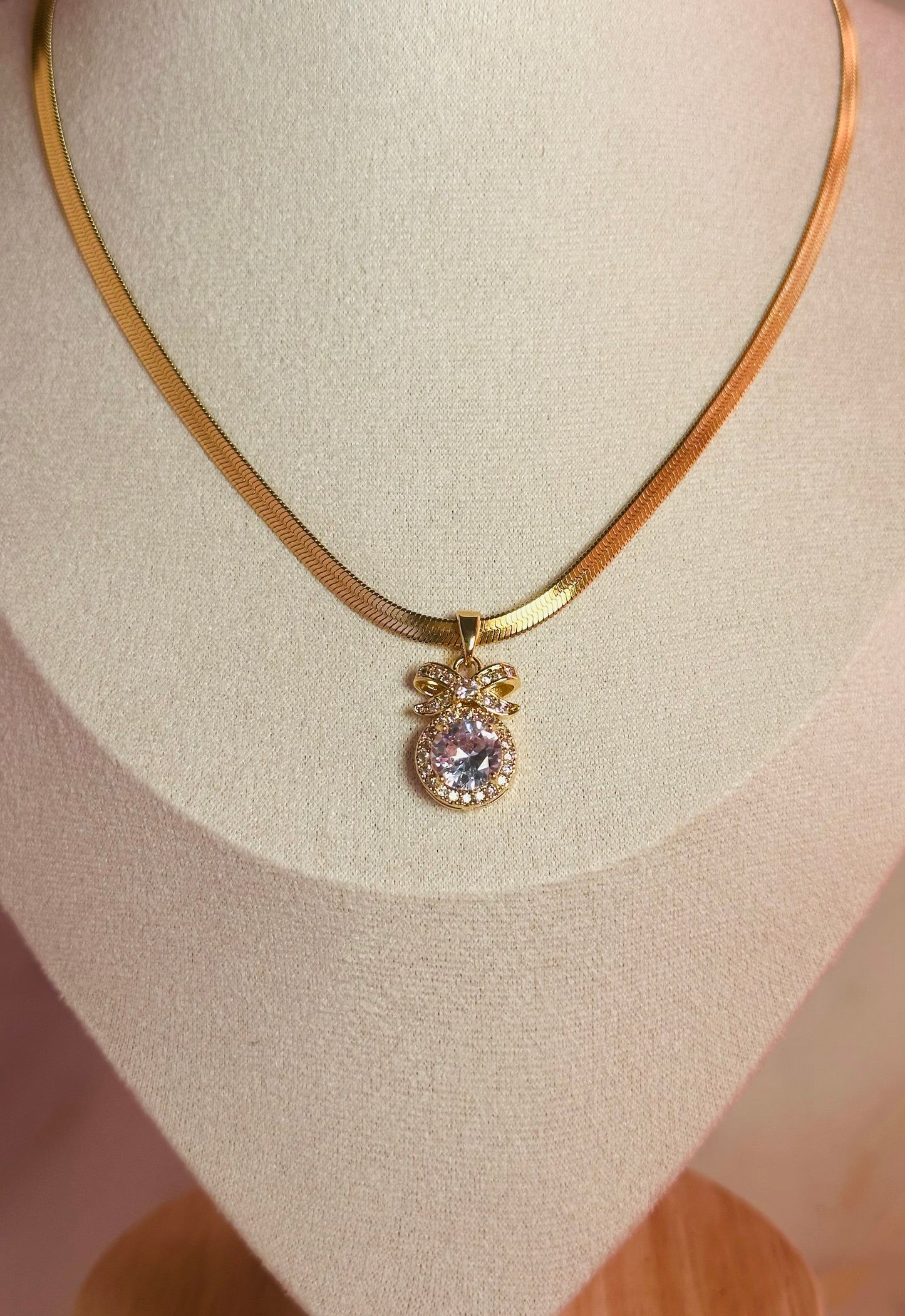 Sparkling Stone Necklace