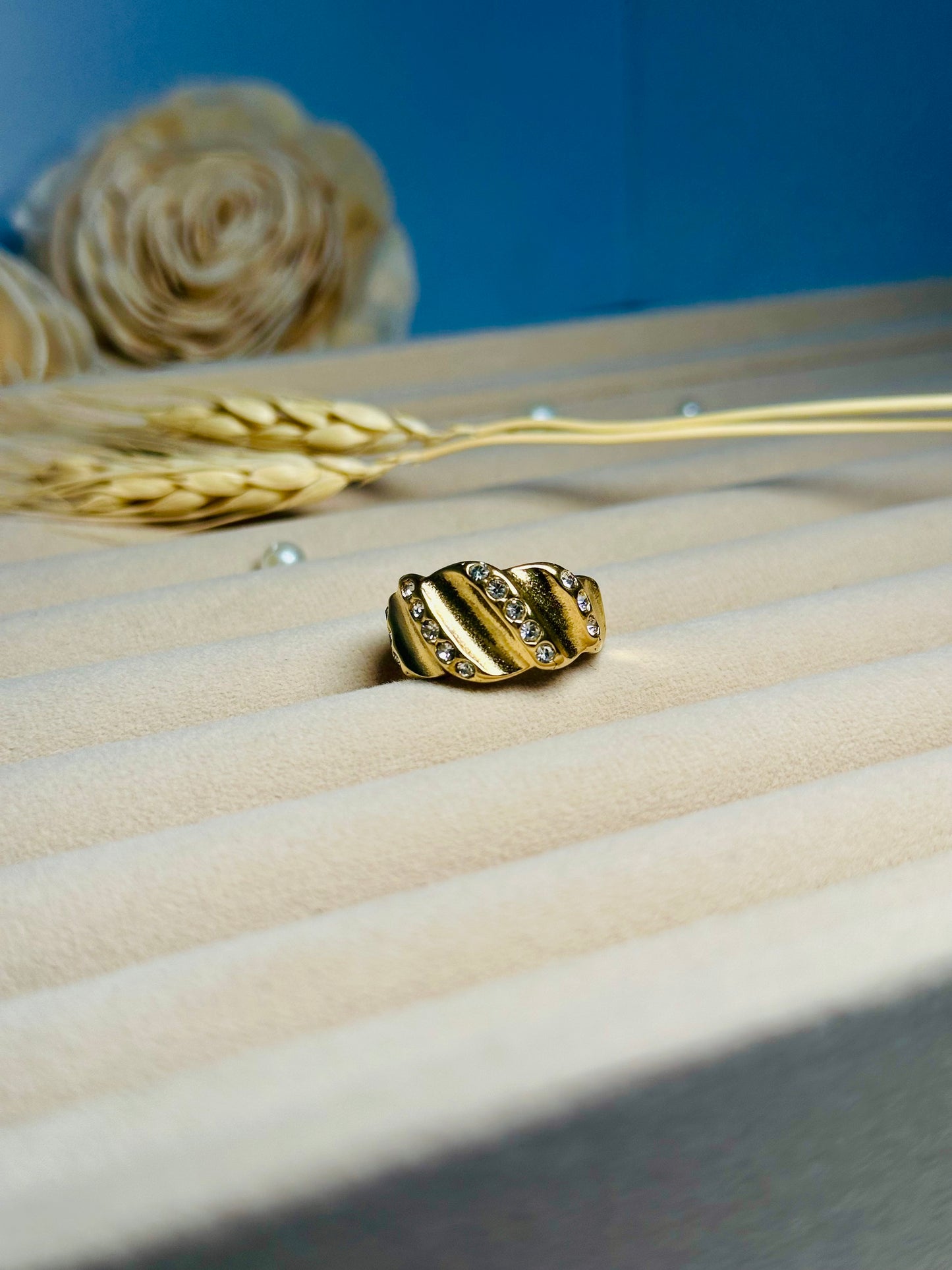 Cuff-Shaped Ring