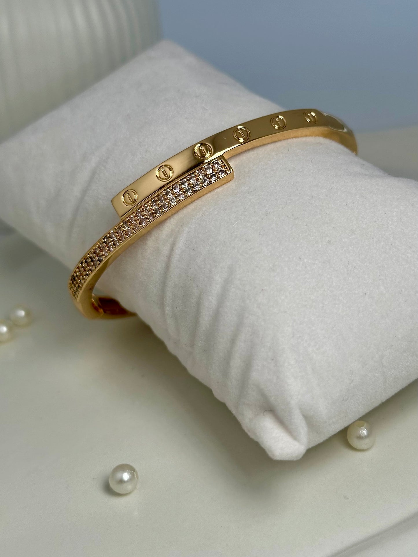 Classic-Style Stone Kada