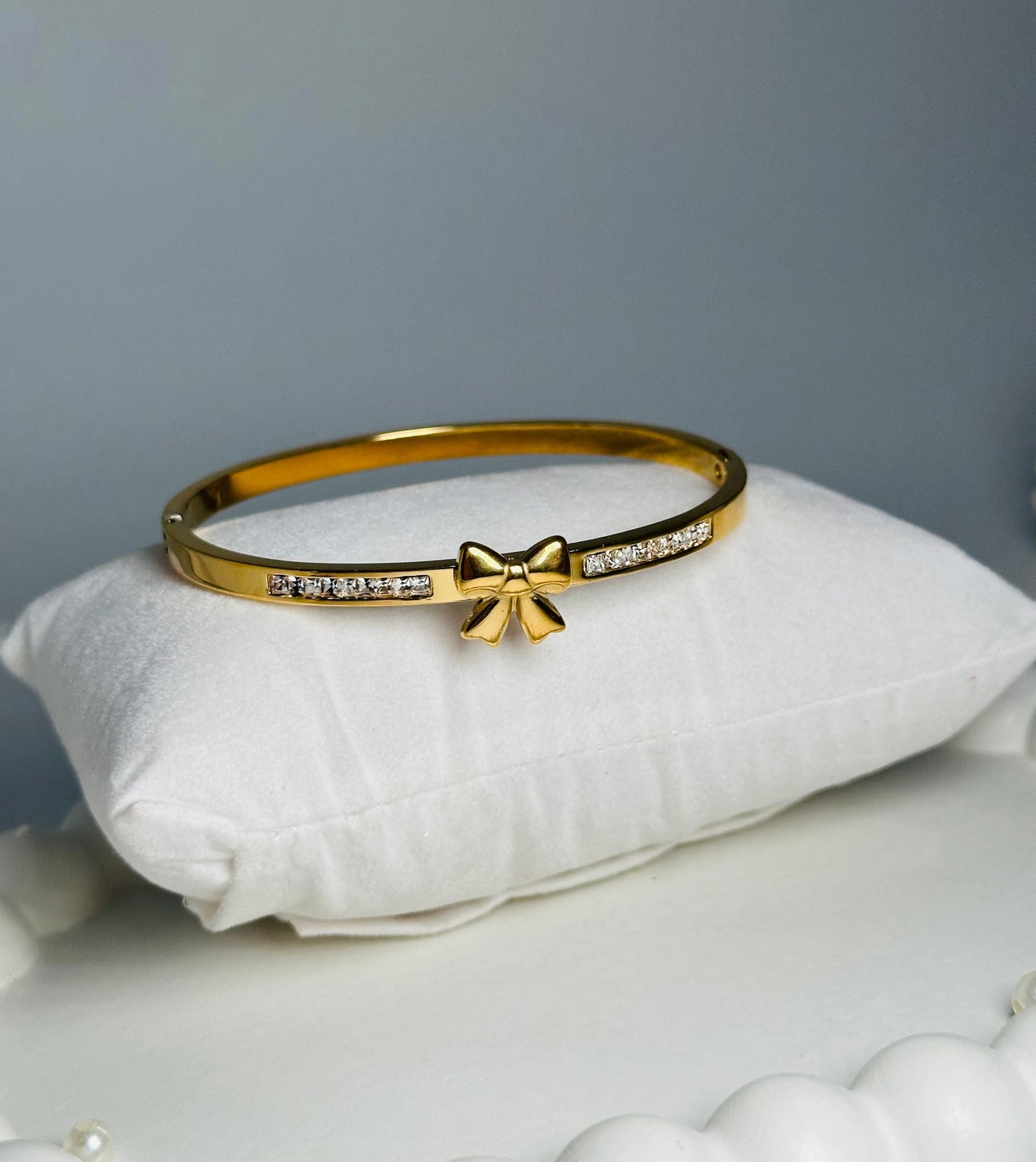 Pretty Bow Kada