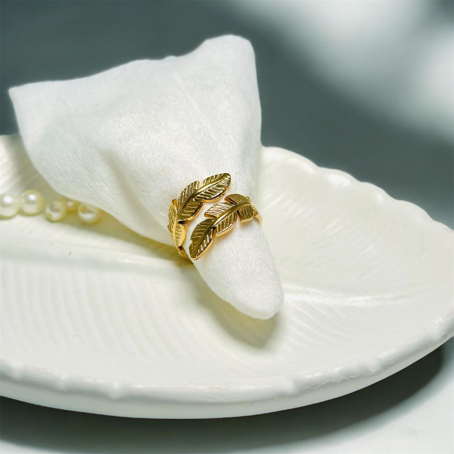 Leaf Curl Ring