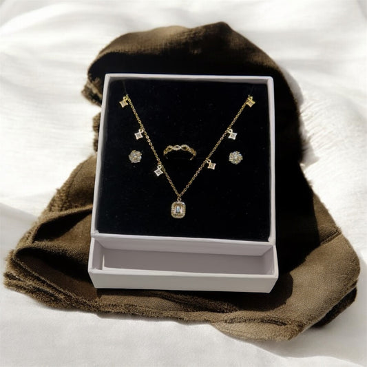 Feminine Charm Necklace Set