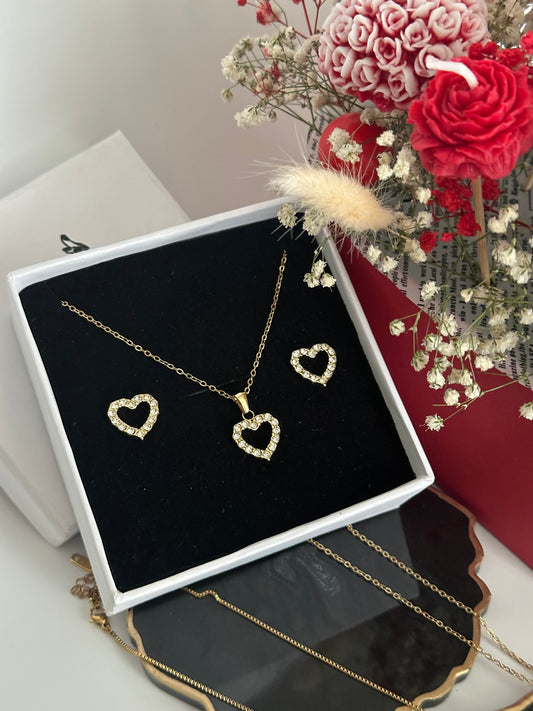 Heart Sparkle Necklace Set