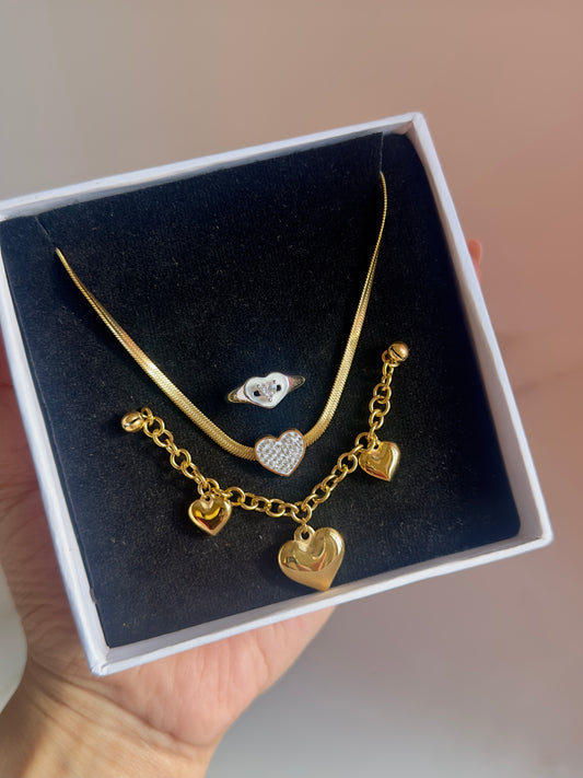 Heartful Pair Jewelry Set