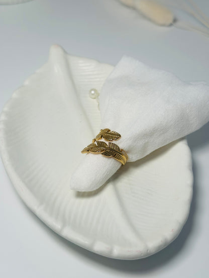Leaf Curl Ring