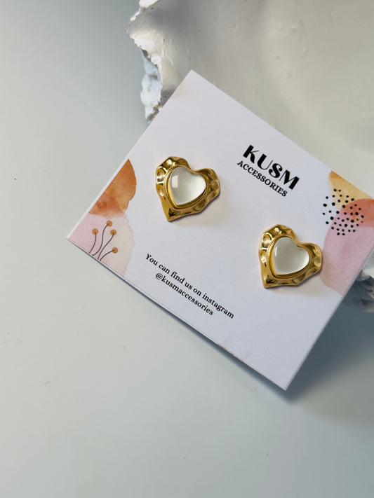 White Love Pearl Earrings