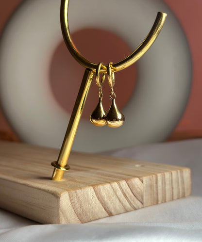 Droplet Earrings