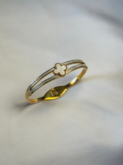 Clover Look Wrist Kada