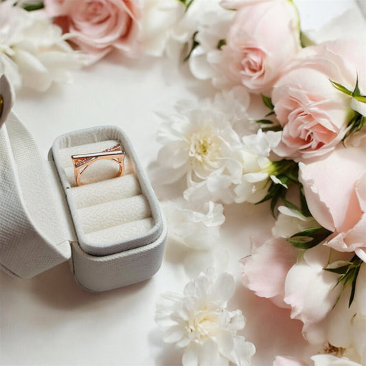 Criss Cross Ring
