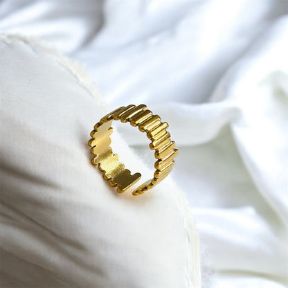 Chevron Ring